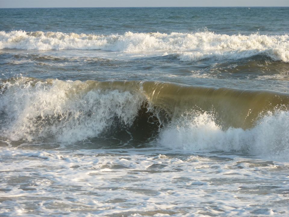waves.JPG